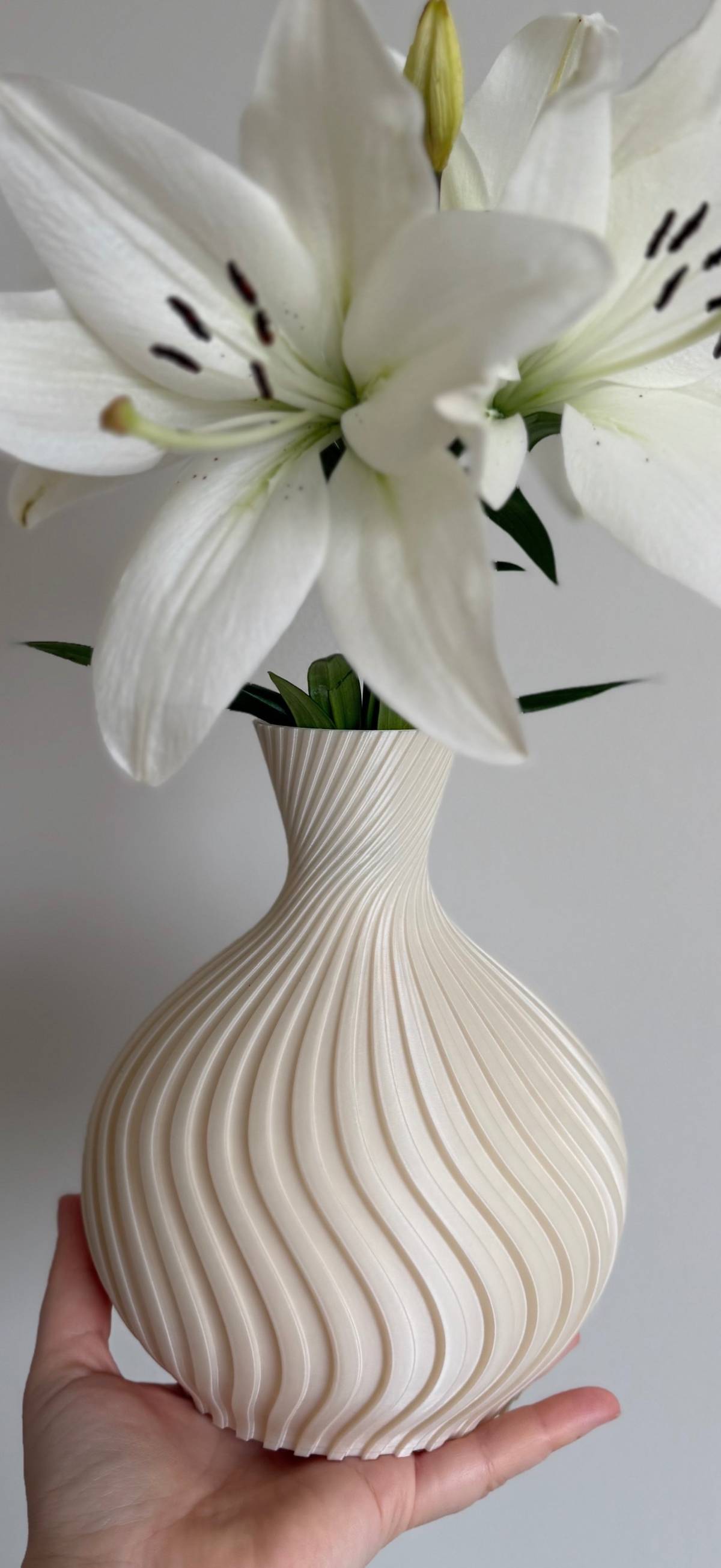 Vase Aurora STL File – 3D Printable Design with Commercial License - Thumbnail 2